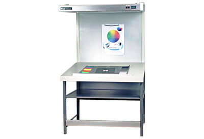 Стол оценки цвета Модель CC120